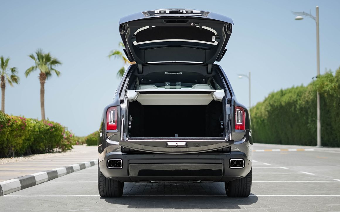 Rolls-Royce Cullinan - image 8
