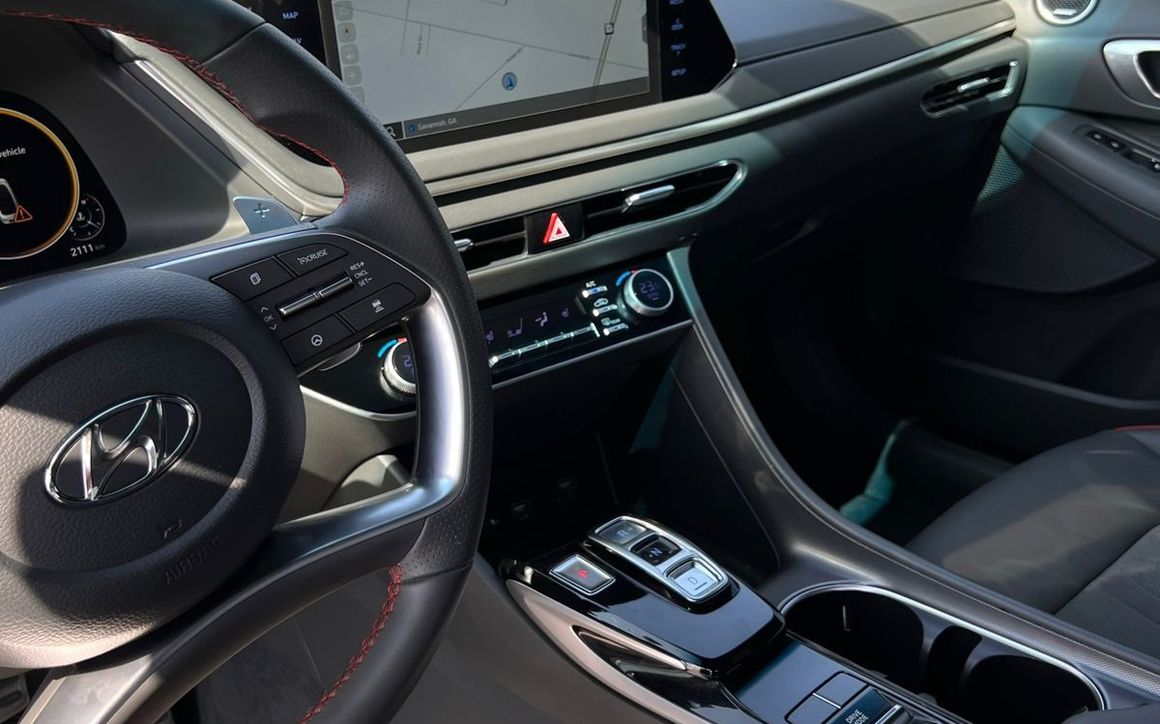 HYUNDAI SONATA - image 9