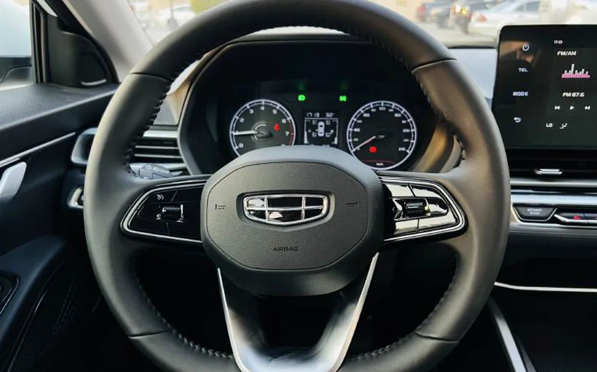 Geely EMGRAND - image 4