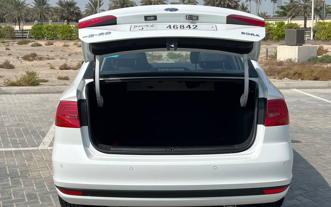 Volkswagen Bora - image 8
