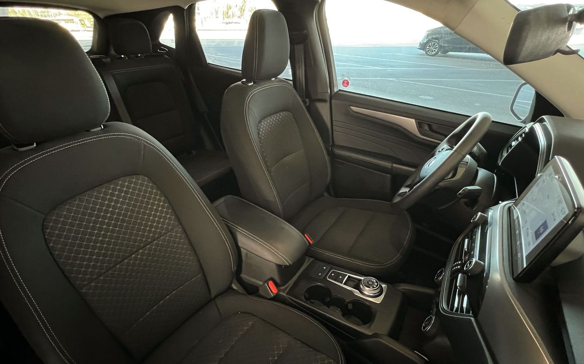 Ford Escape - image 13