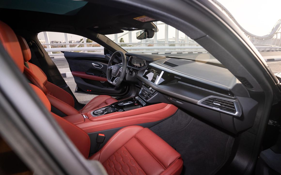 Audi E-tron GT - image 12