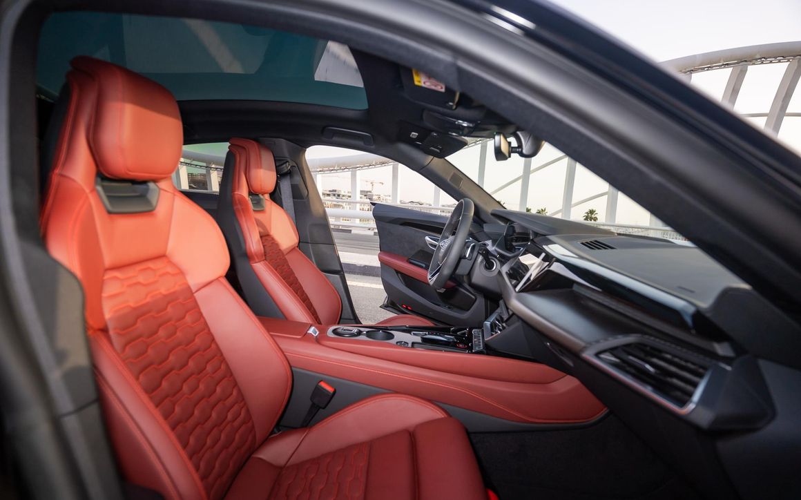 Audi E-tron GT - image 13