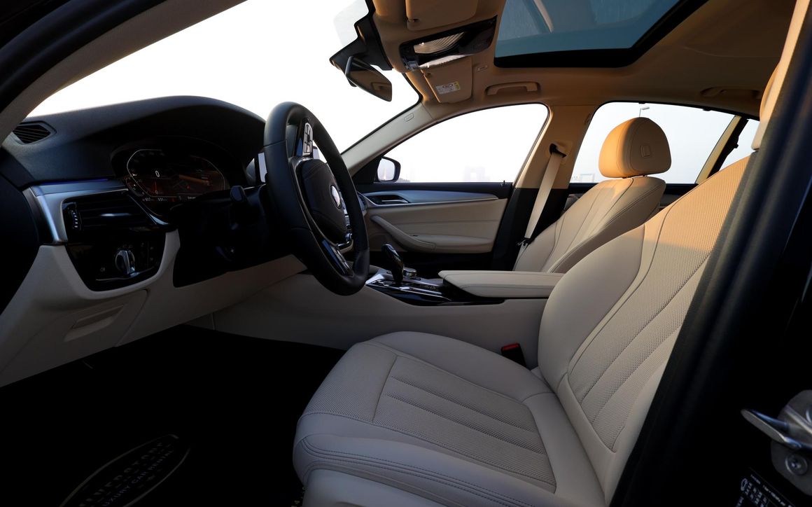 BMW 520 Black - image 10