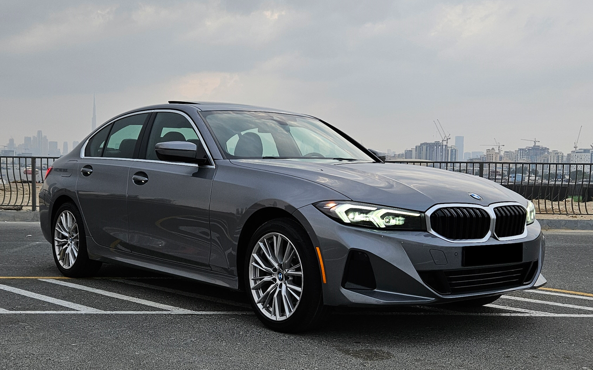 BMW 330i 2024 - image 1