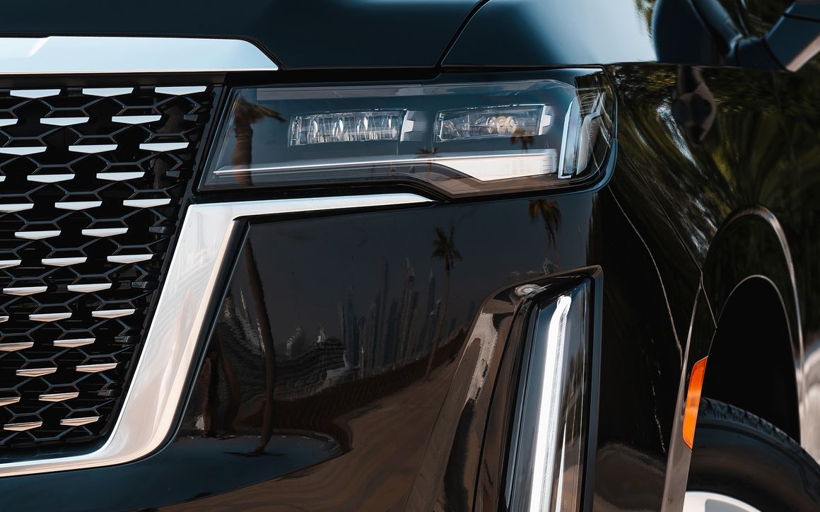 Cadillac Escalade - image 5