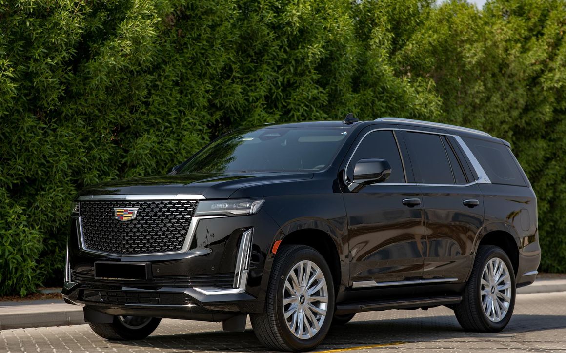 Cadillac Escalade - image 1