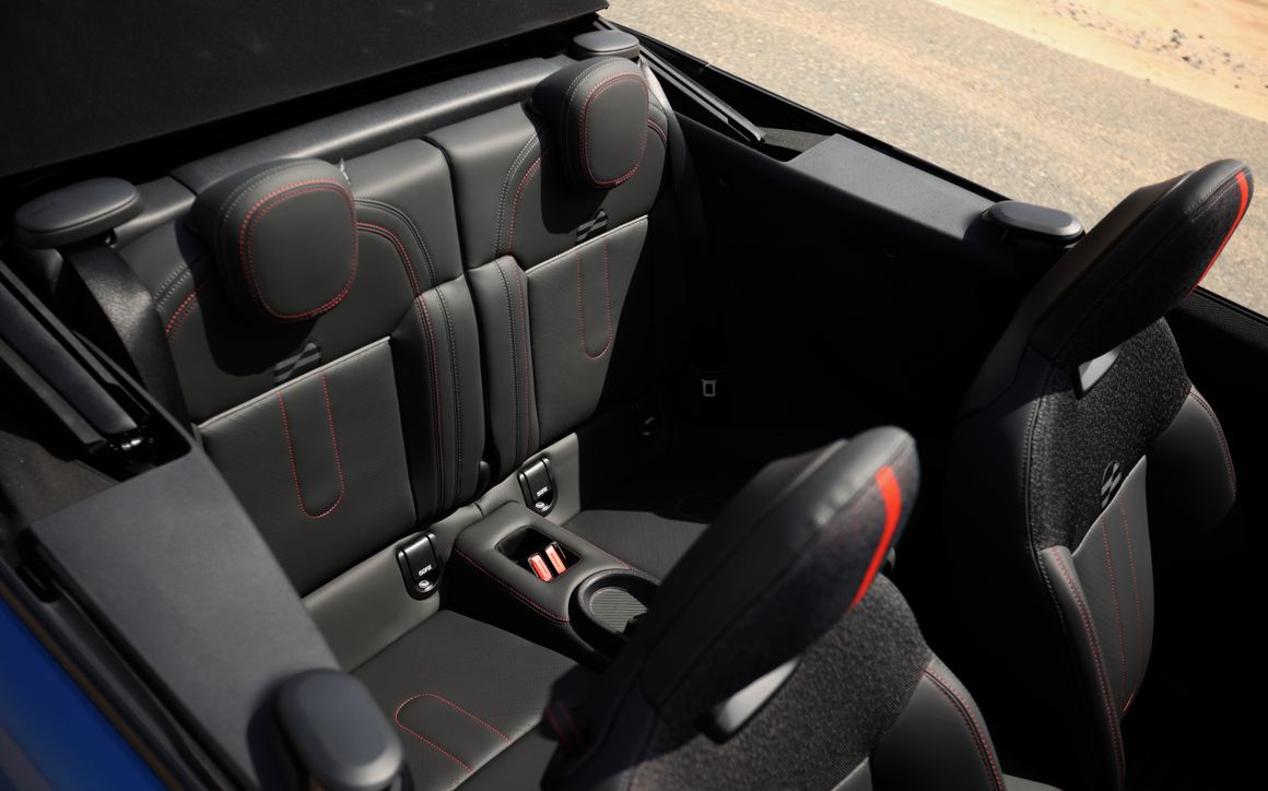 Mini Cooper Convertible S - image 13