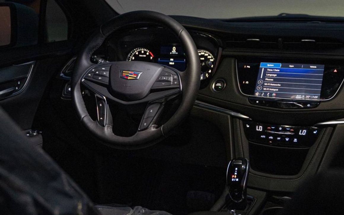 Cadillac XT5 - image 5