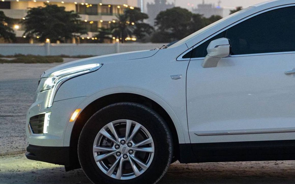 Cadillac XT5 - image 3