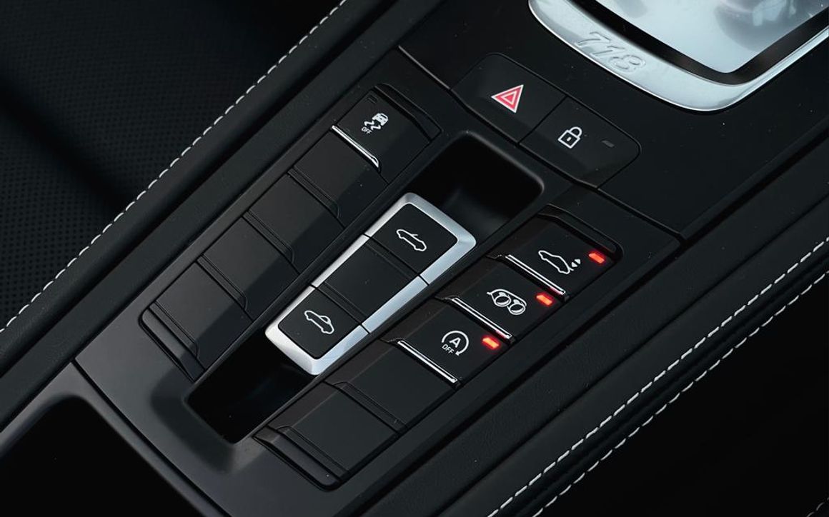 PORSCHE BOXSTER 718 - image 9