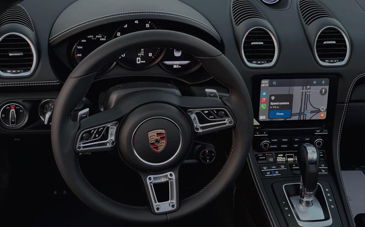 PORSCHE BOXSTER 718 - image 7