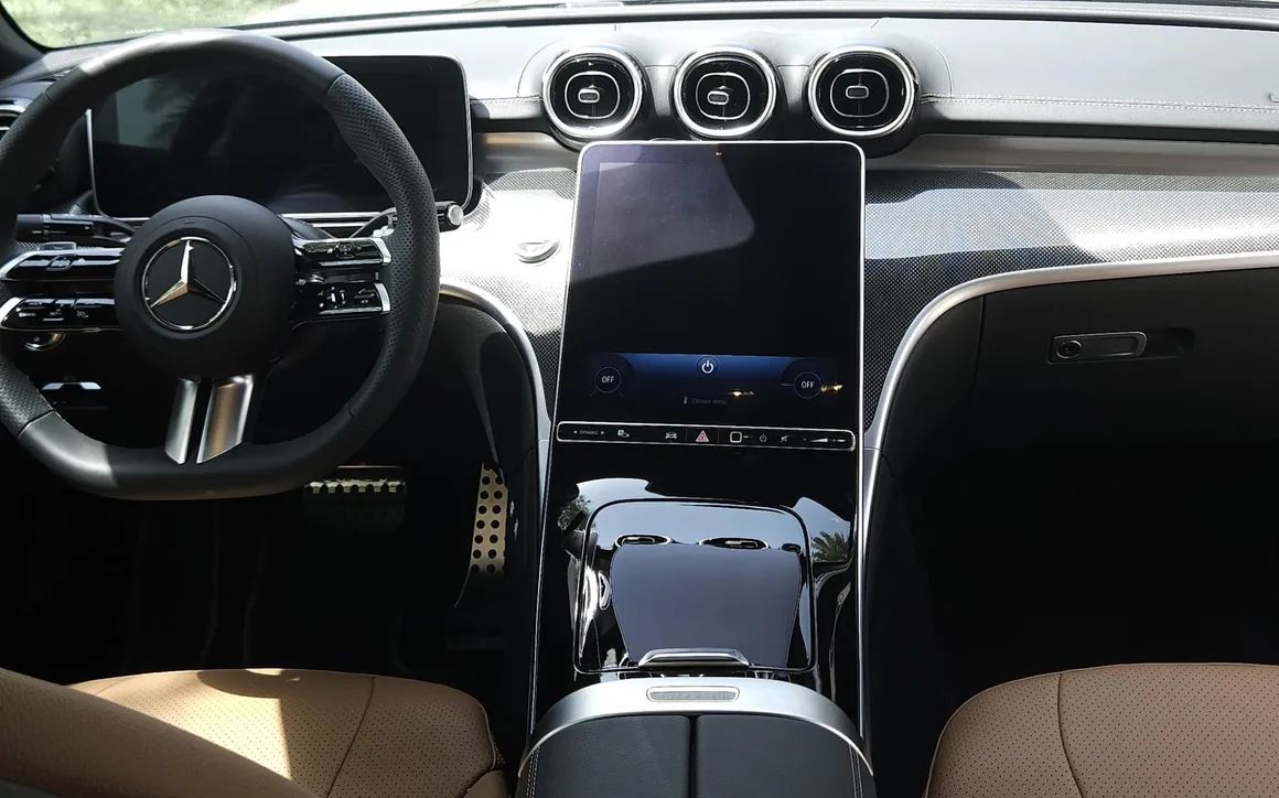 Mercedes CLE200 - image 10