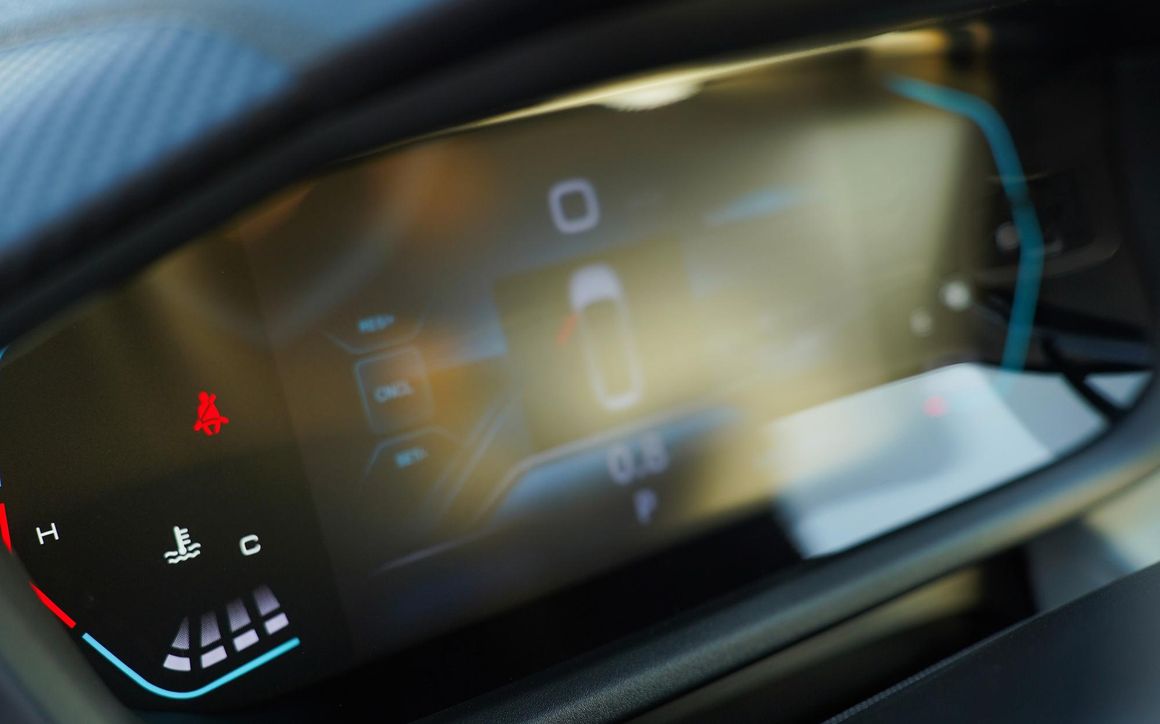Dongfeng Shine E1 - image 8
