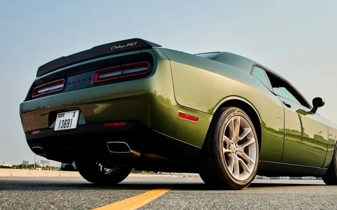 DODGE CHALLENGER - image 7