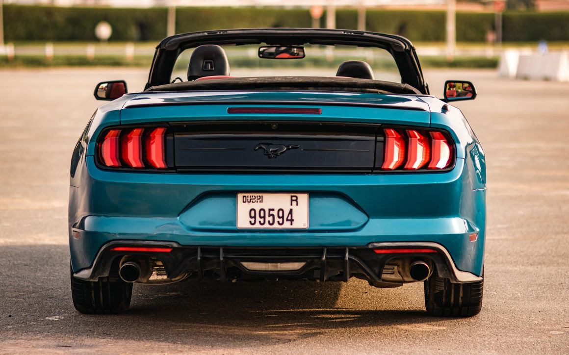 FORD MUSTANG - image 6