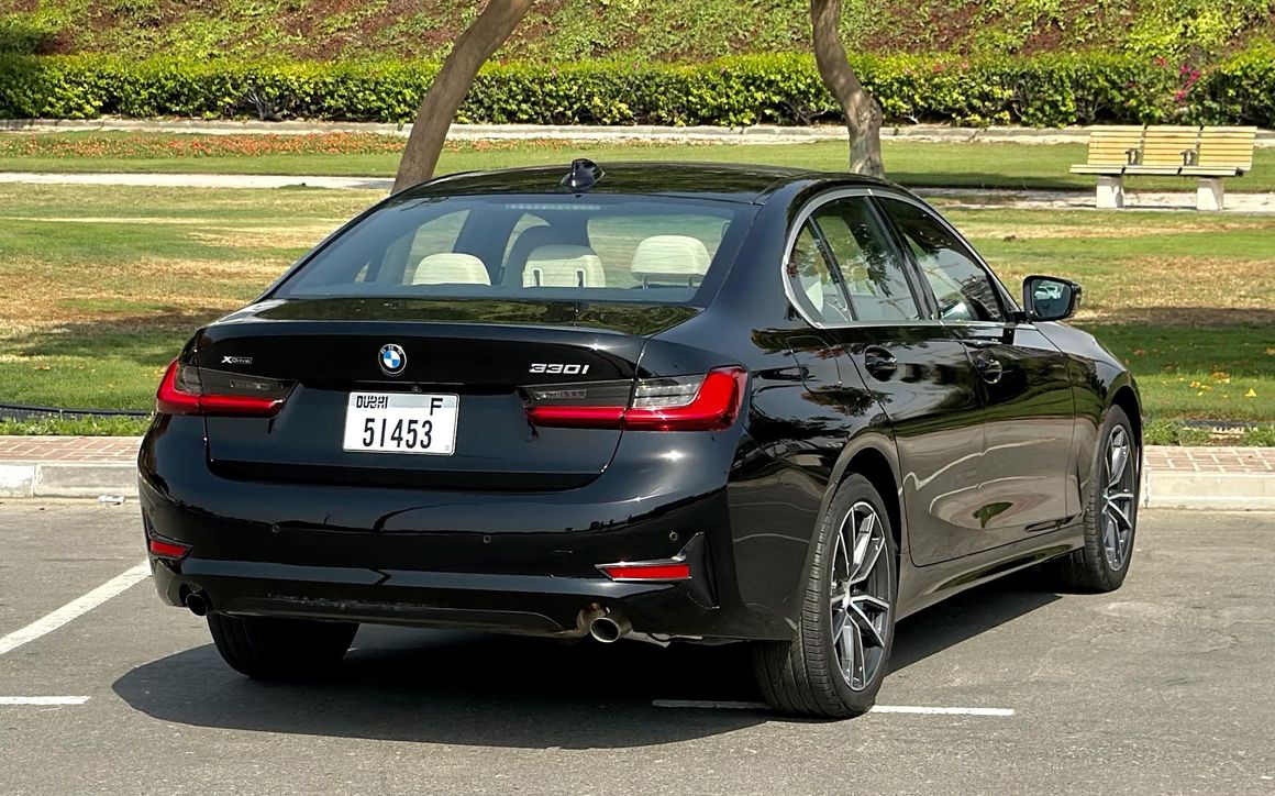 BMW 330I - image 5