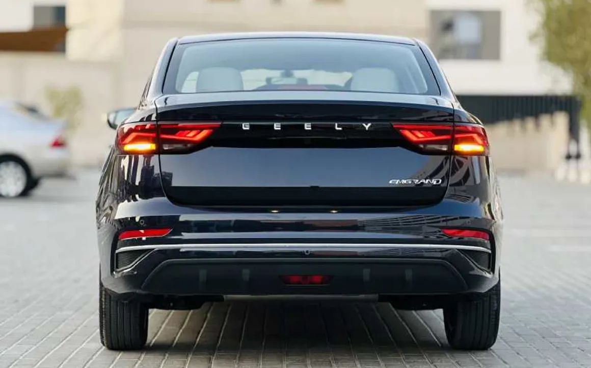 Geely EMGRAND - image 4