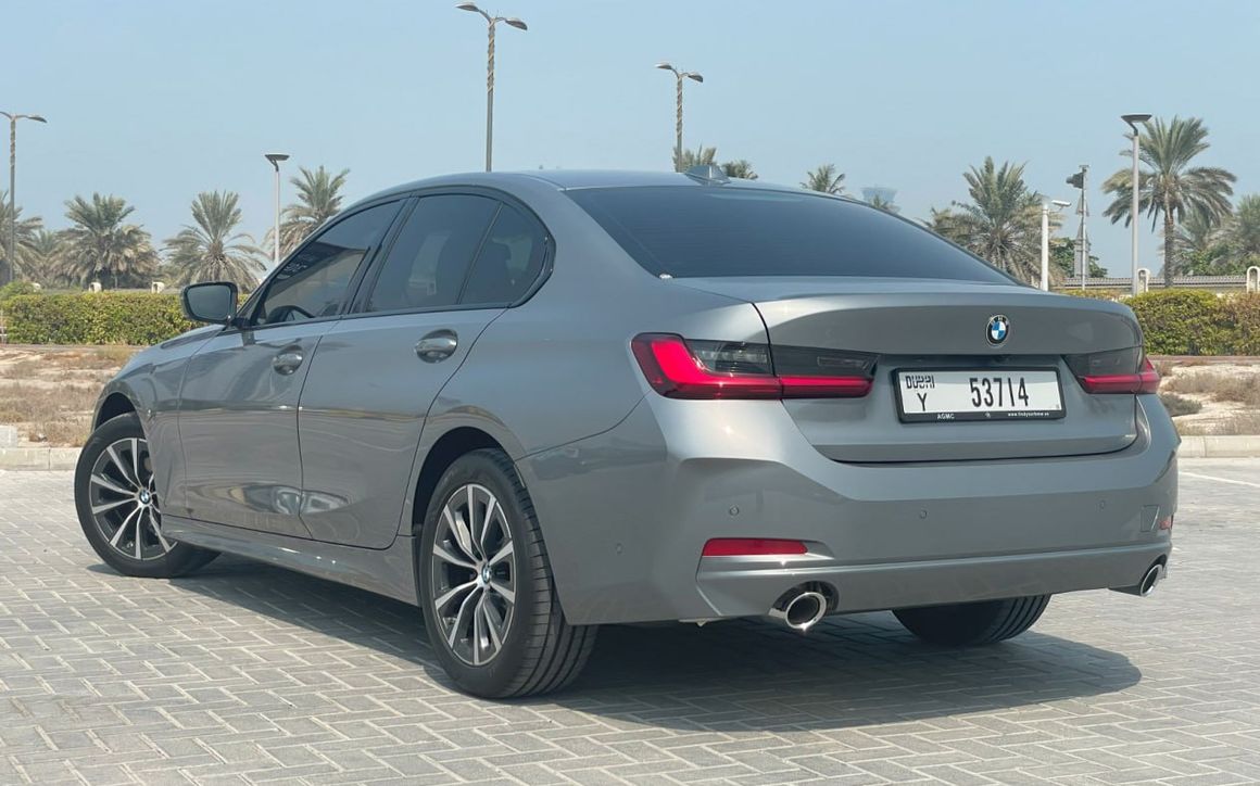 BMW 318i - image 4