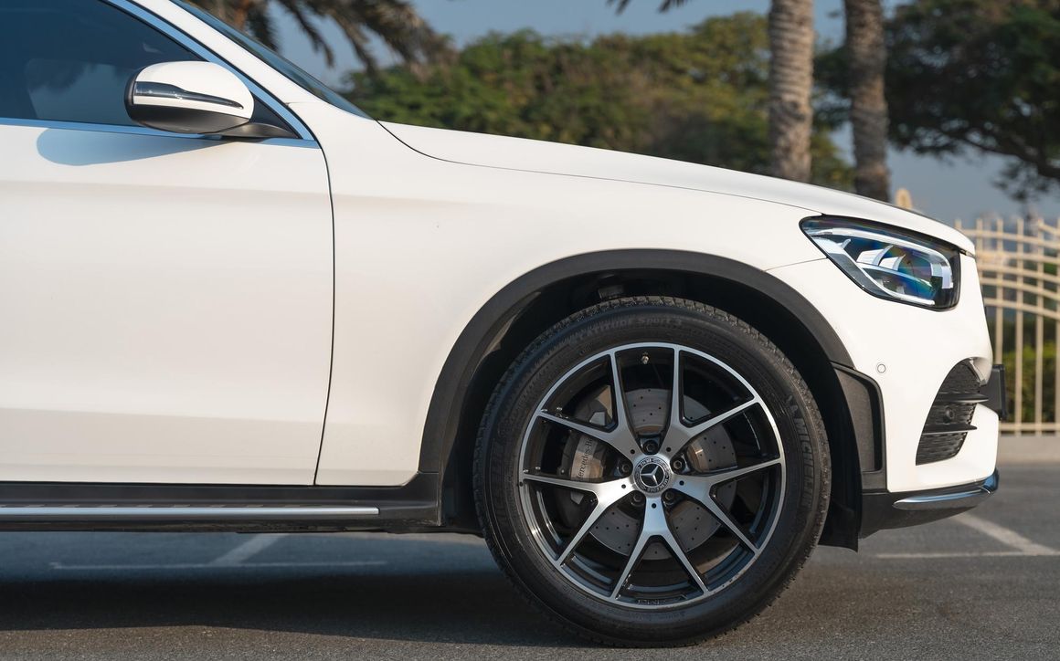 Mercedes GLC 200 - image 14