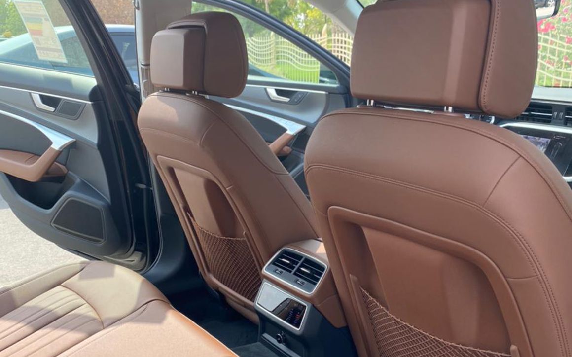 AUDI A6 - image 8