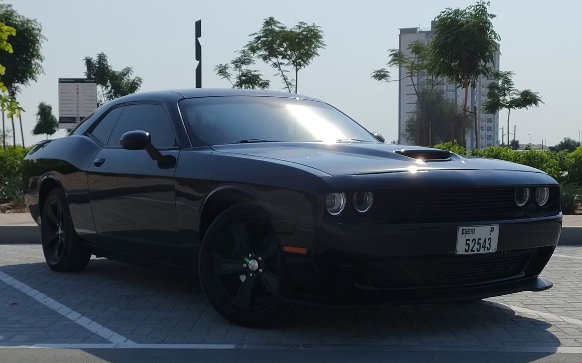 Dodge Challenger - image 5