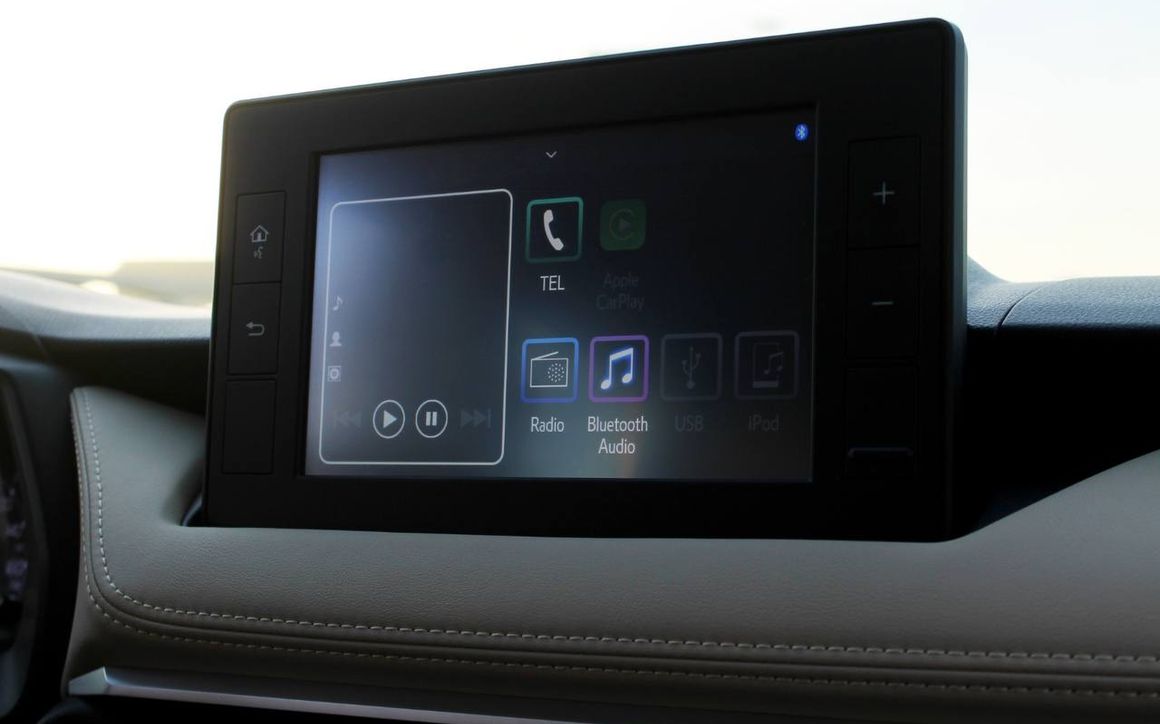 TOYOTA YARIS - image 7