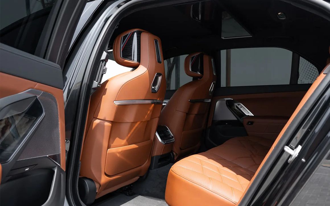 BMW 735i - image 12