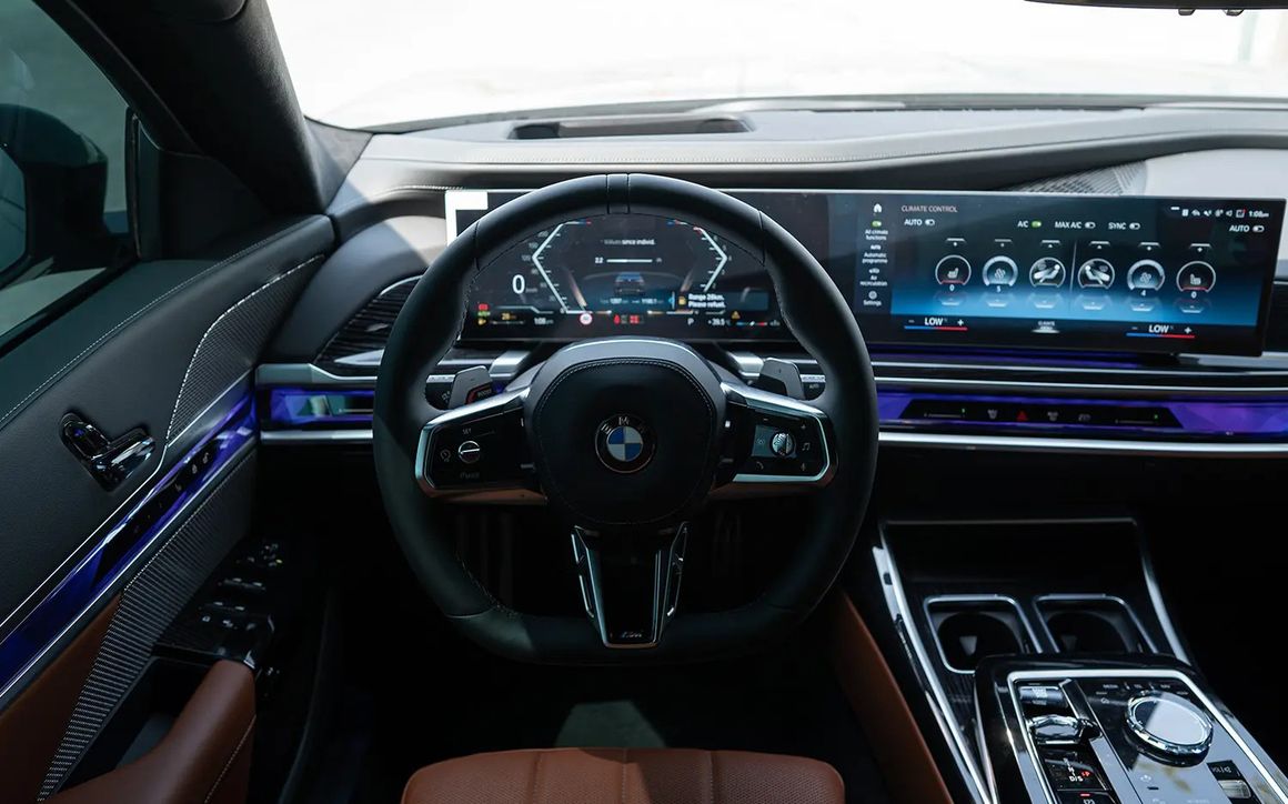 BMW 735i - image 7