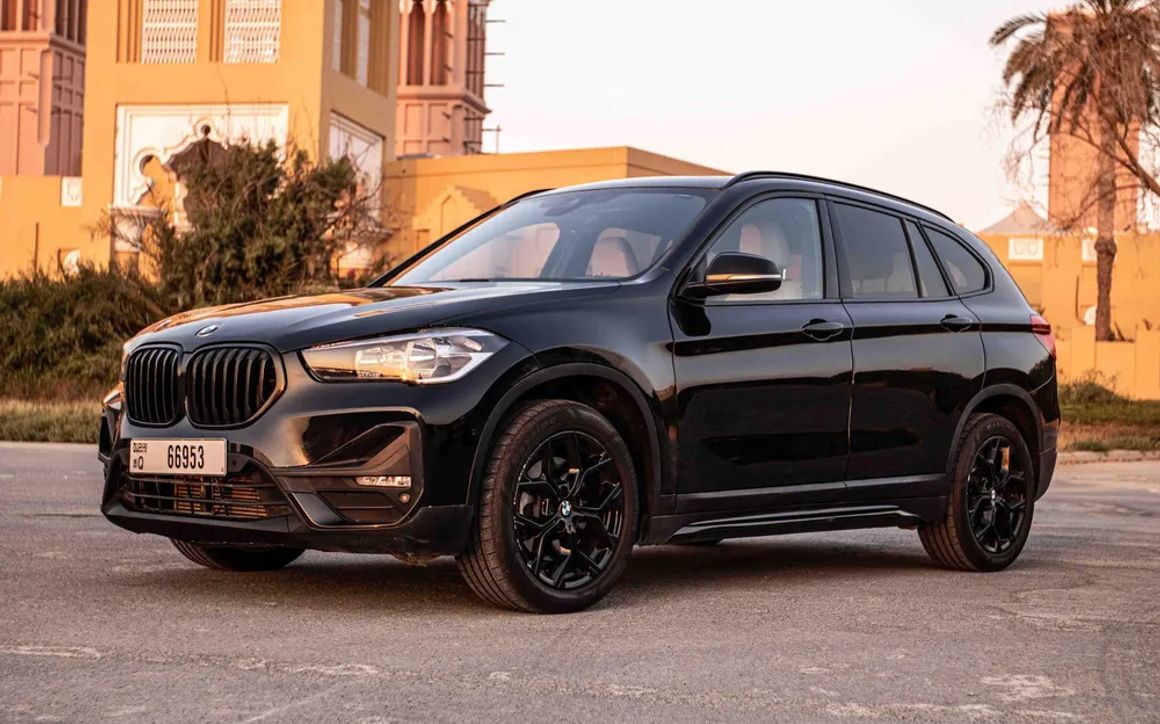 BMW X1 - image 1