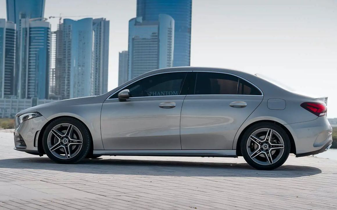 MERCEDES A200 - image 2