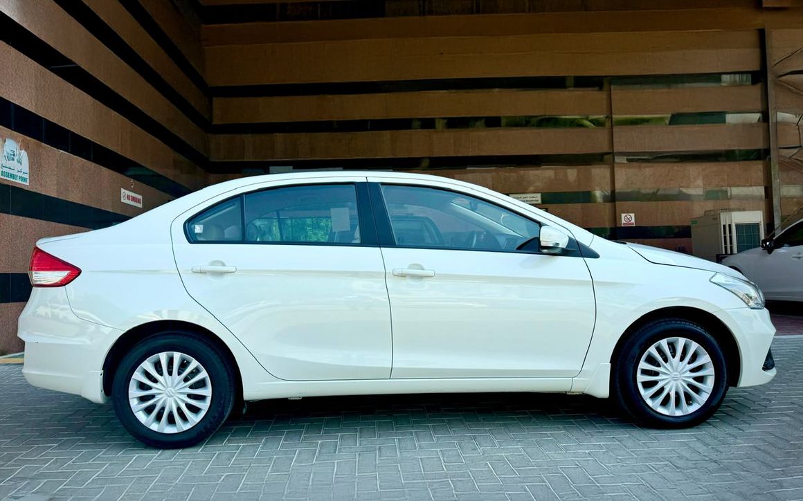 SUZUKI CIAZ 1.5L SEDAN AT 2023 - image 2