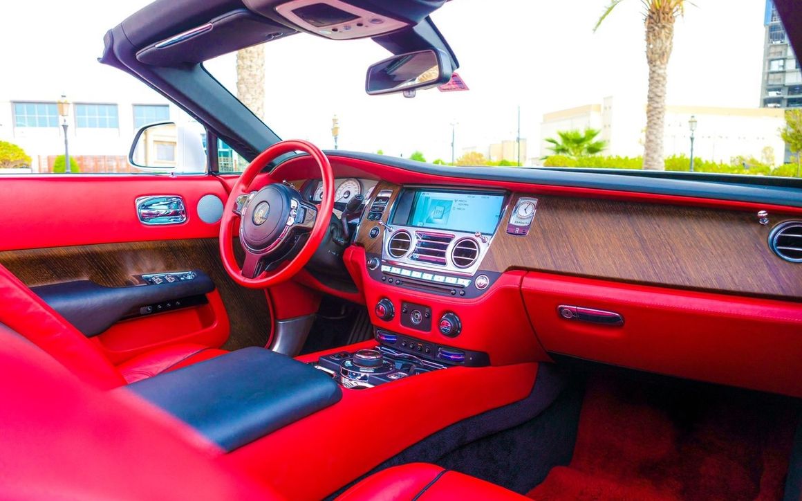Rolls Royce Dawn - image 6