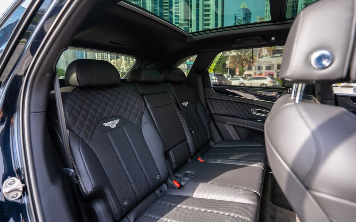 Bentley Bentayga - image 7