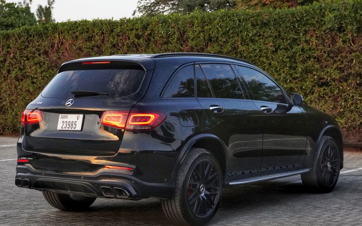 Mercedes GLC300 - image 7