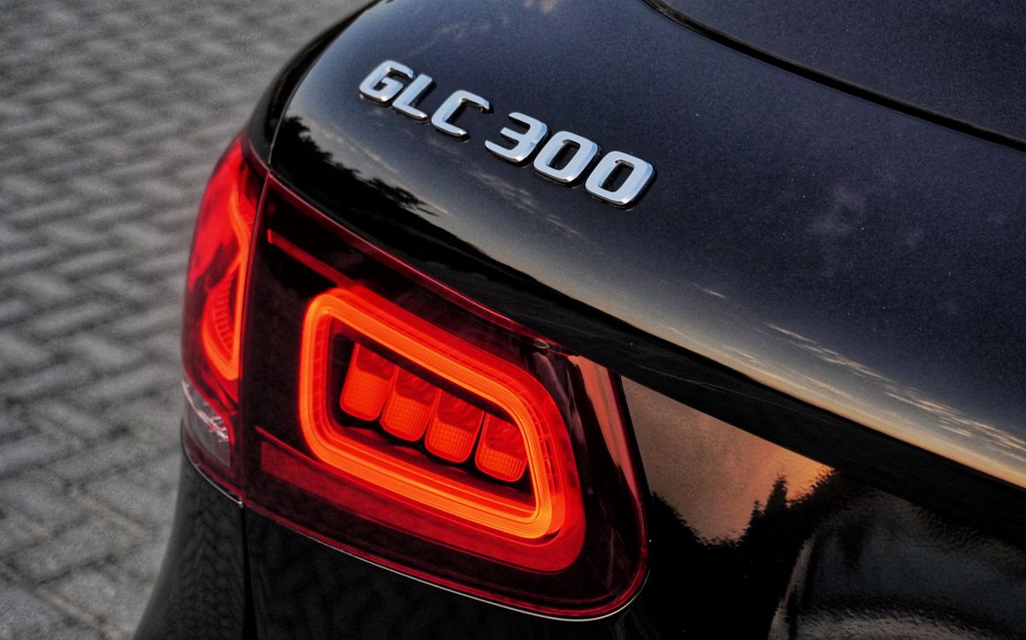 Mercedes GLC300 - image 10