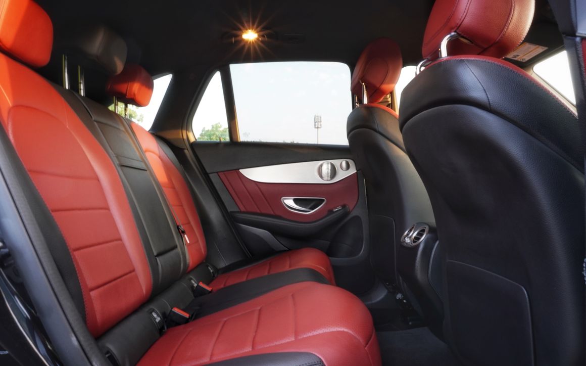 Mercedes GLC300 - image 14
