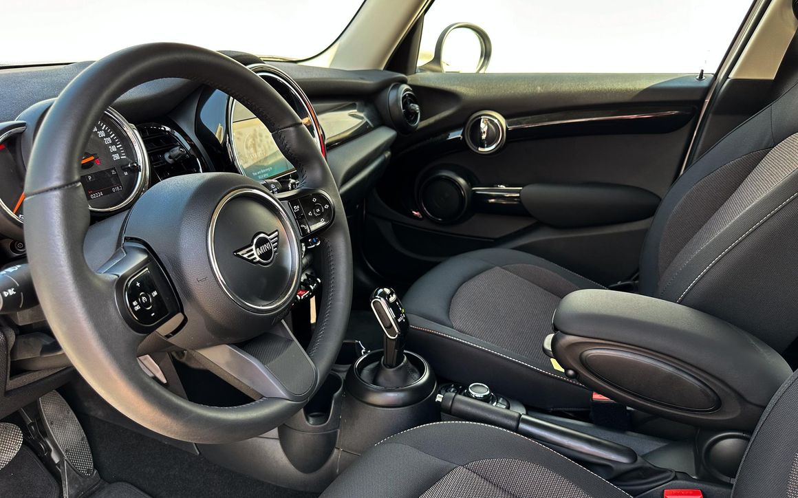 Mini Cooper - image 7