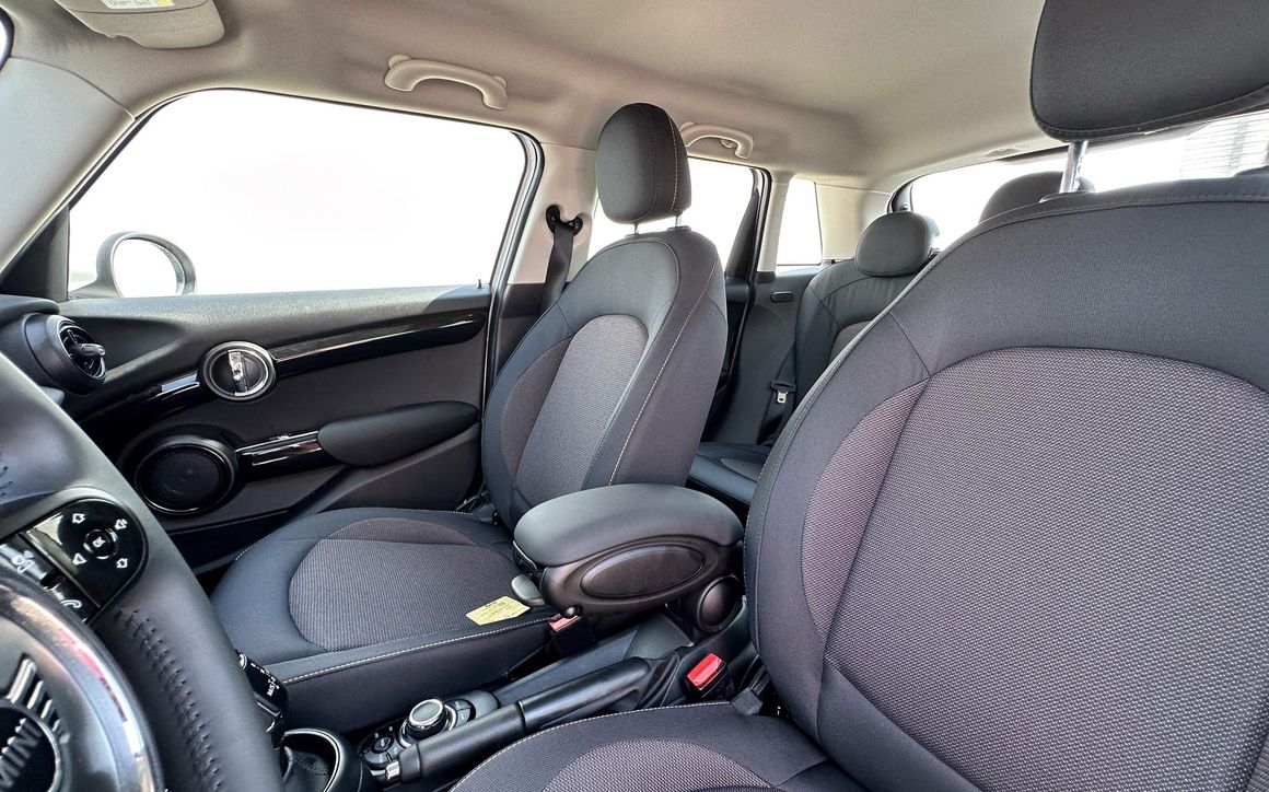 Mini Cooper - image 12