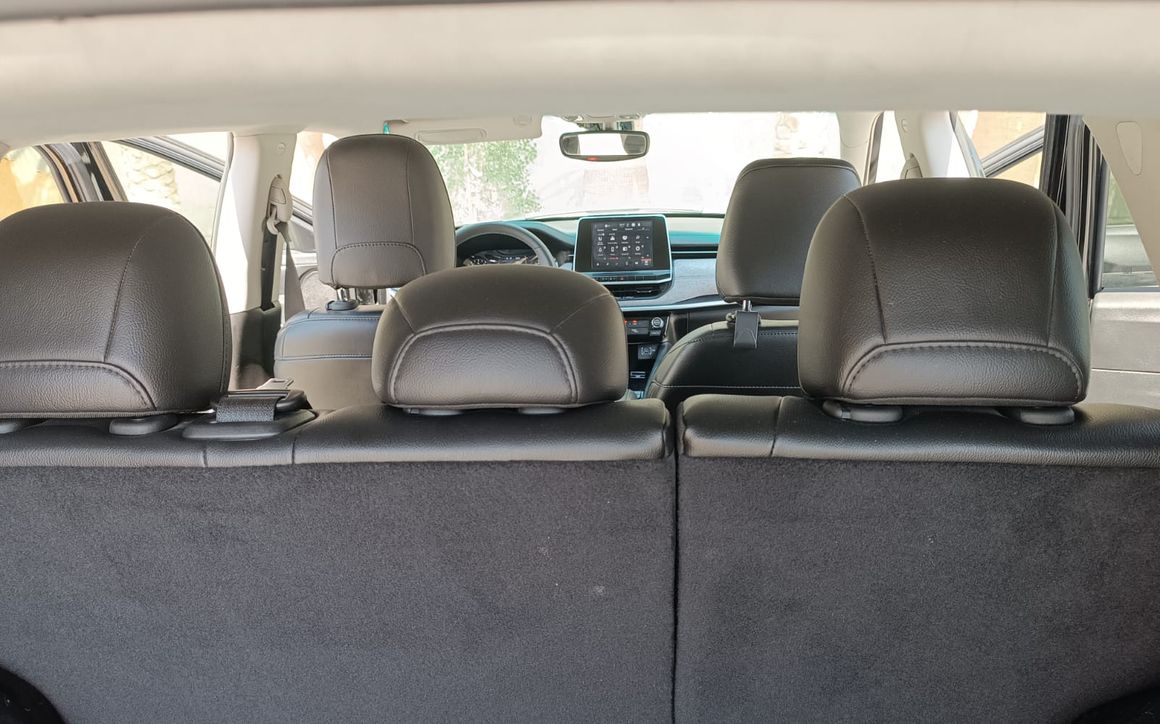 Jeep Compass - image 8