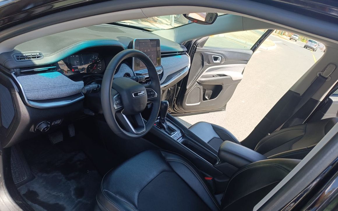 Jeep Compass - image 6