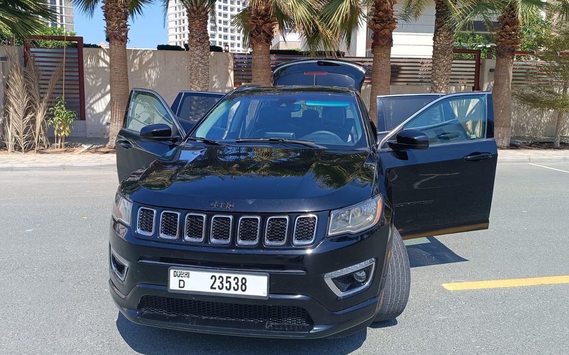Jeep Compass - image 1