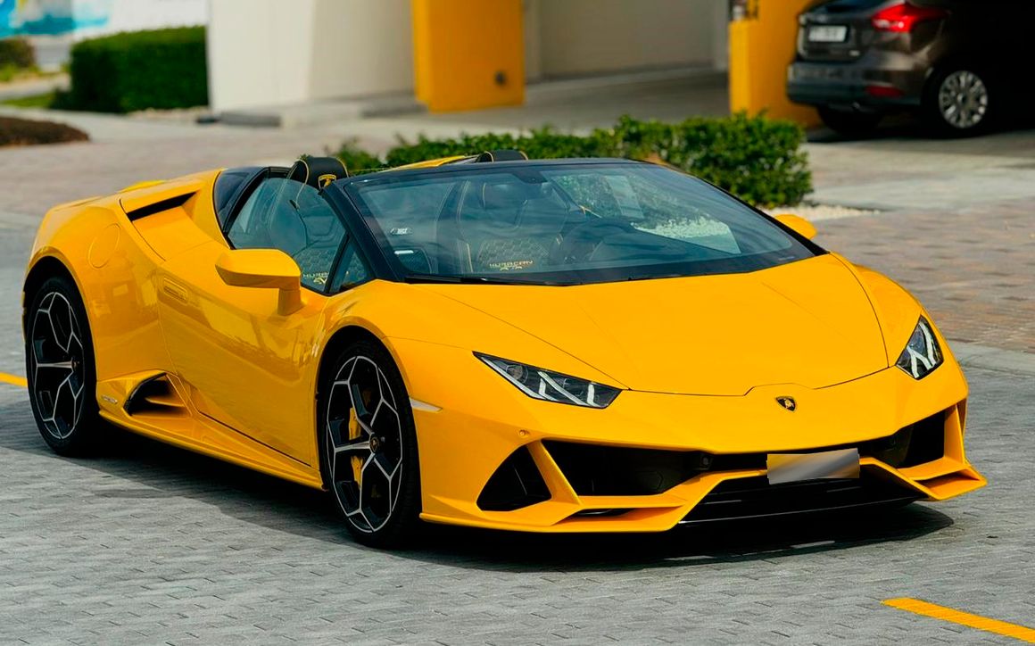 Lamborghini Huracan EVO Spyder - image 3