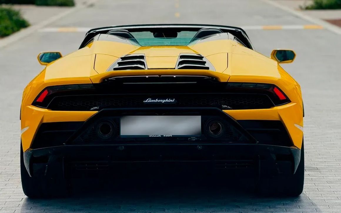 Lamborghini Huracan EVO Spyder - image 5