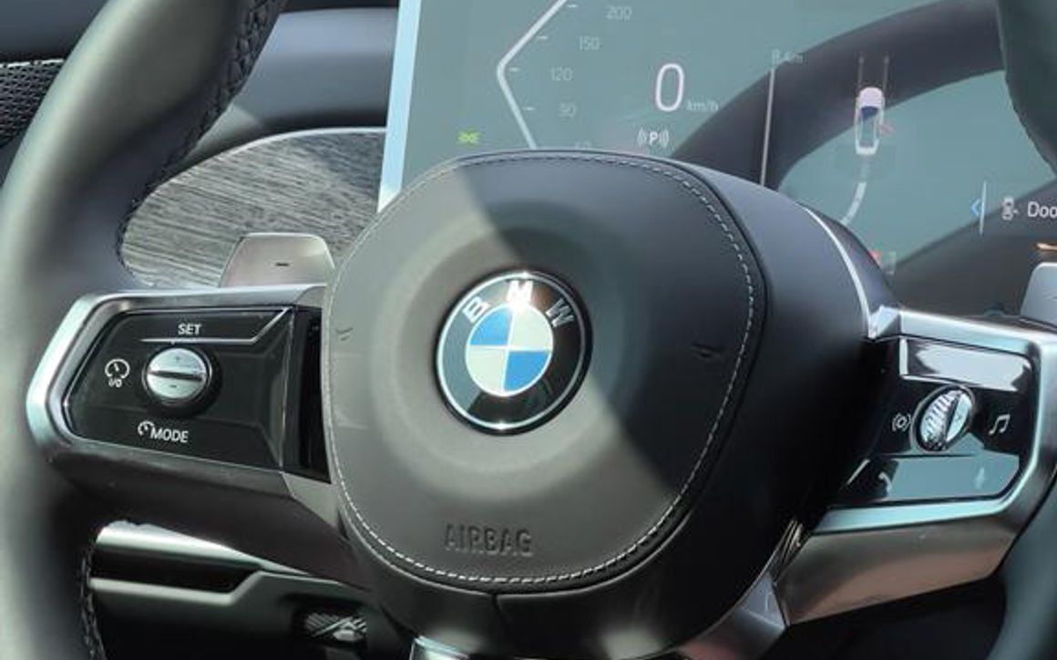 BMW 735I - image 6