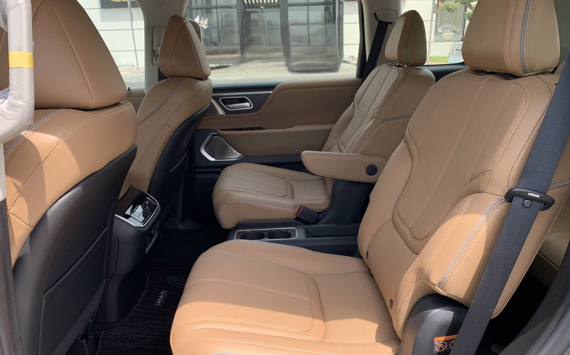 INFINITI QX 80 - image 9