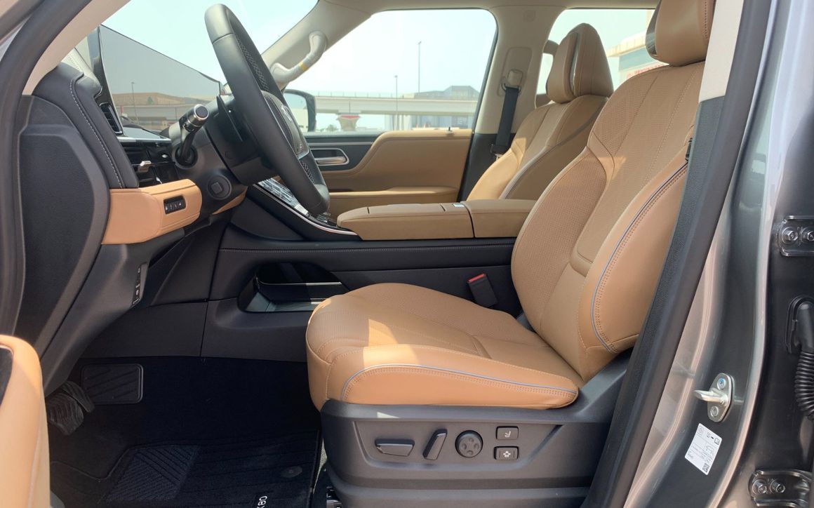 INFINITI QX 80 - image 6