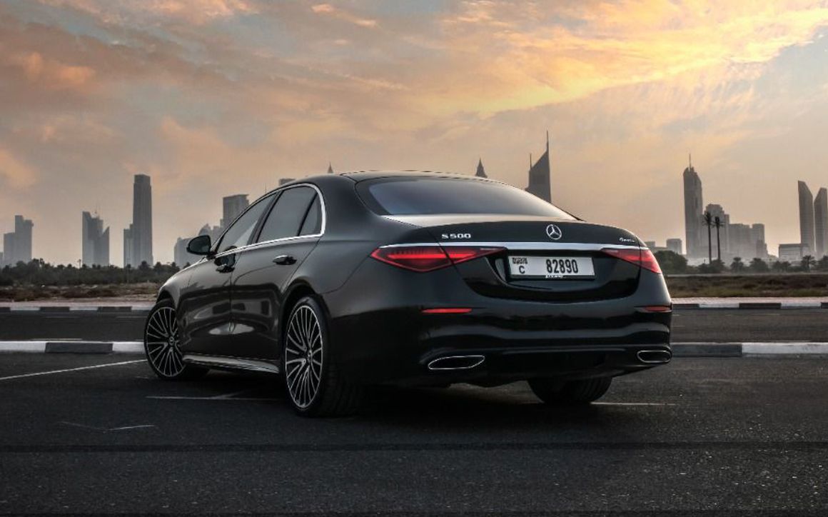 Mercedes Benz S500 Black - image 4