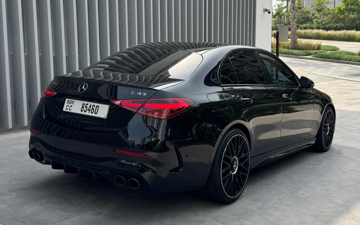Mercedes-Benz C43 AMG Sport - image 3