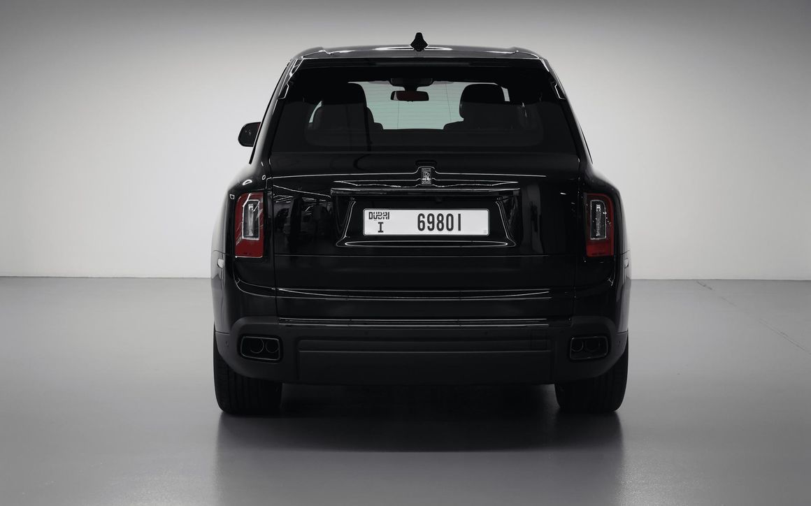 Rolls Royce  BB Cullinan - image 4